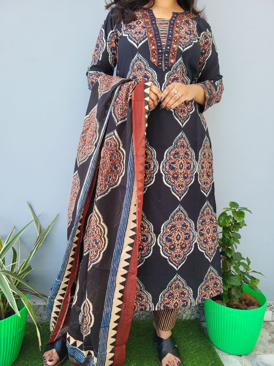 Noir Mandala Grace Suit